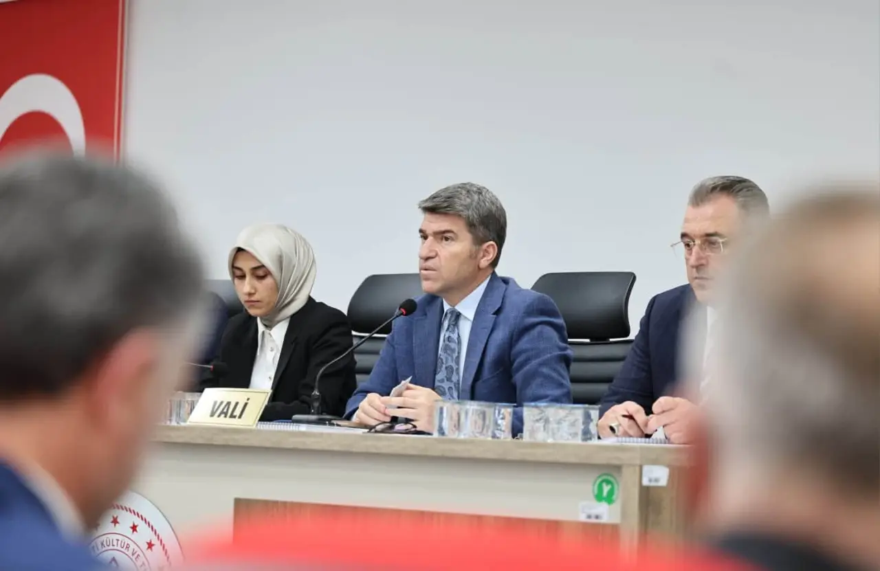 Vali Bakan Gümüşhacıköy'de Muhtarları Dinledi! 4