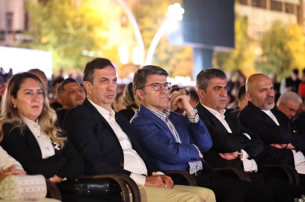 Vali Bakan Suluova’nın Coşkusuna Ortak Oldu 1