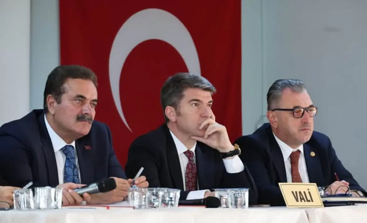 Vali Bakan Suluova’yı Dinledi 1