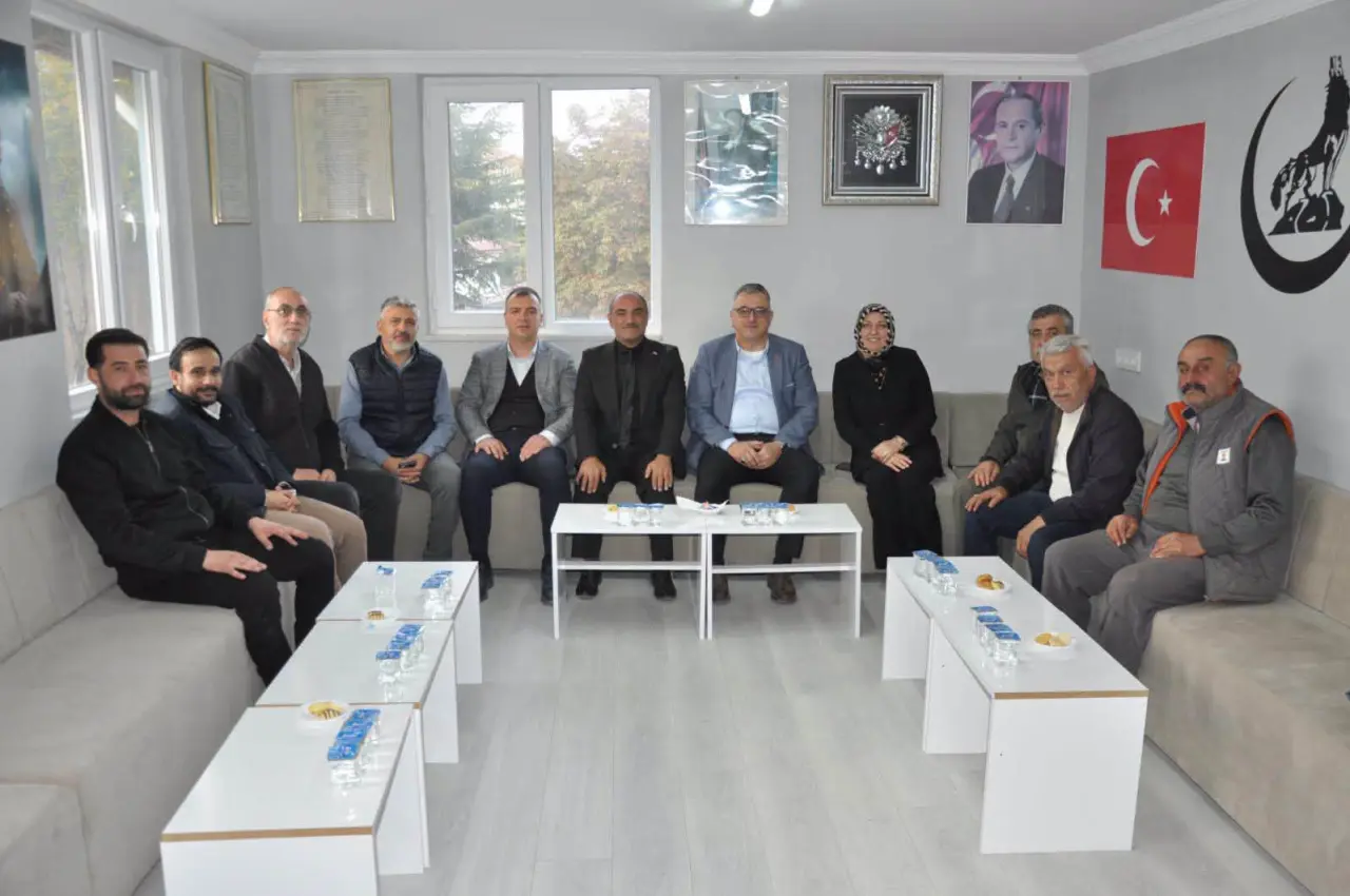 AK Parti’den Gümüşhacıköy’de Yoğun Mesai 2