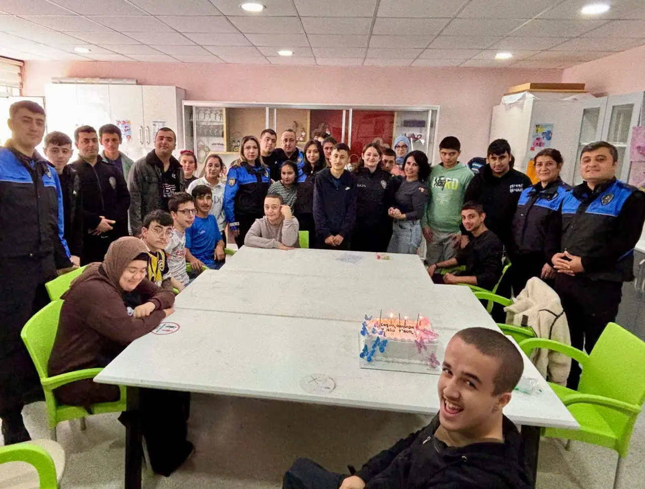 Amasya Emniyetinden Öğrencilere Sürpriz! 1