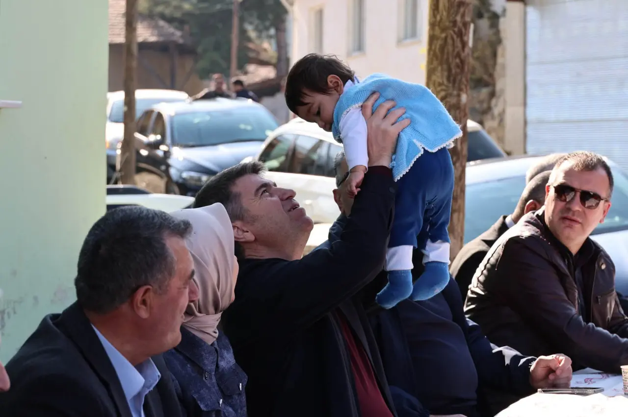 Amasya Protokolü Köyde Sahaya İndi 5