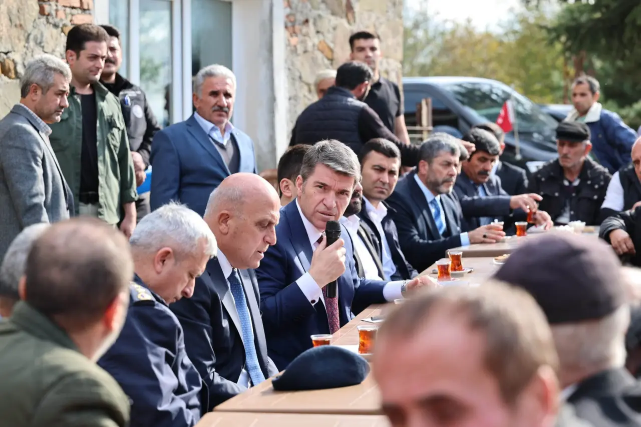 Amasya Vali Bakan Kavaloluğu’nda talepleri dinledi 4