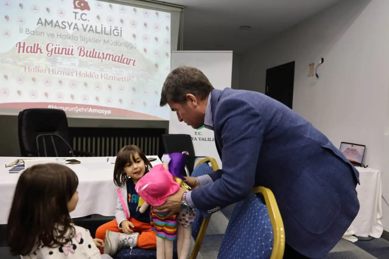 Amasya Valisi Önder Bakan Halkın Taleplerini Dinledi 1