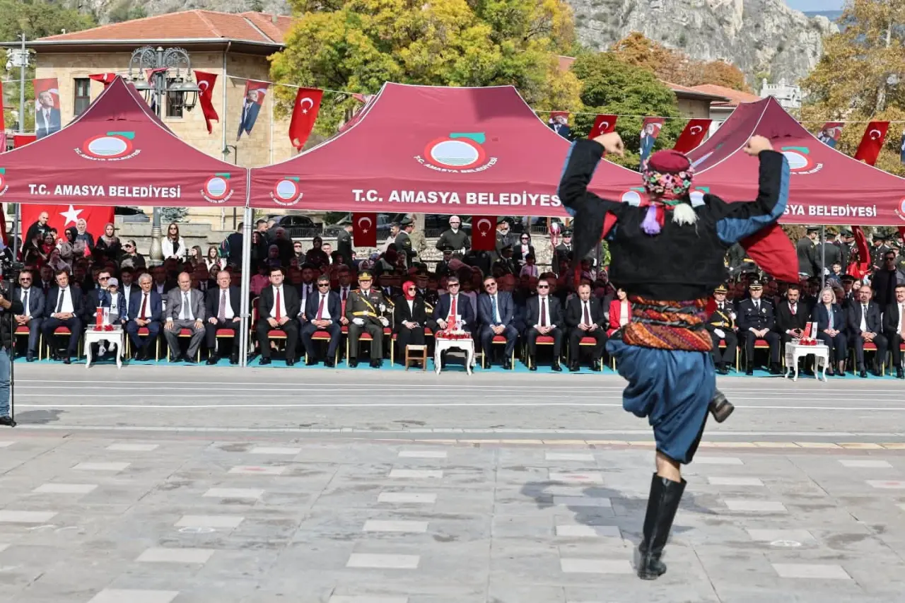 Amasya’da 103. Yıla Görkemli Kutlama! 3