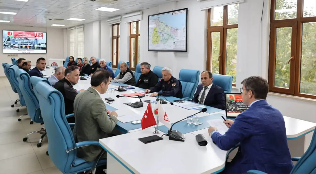 Amasya’da 112 Acil Çağrı Hizmetleri Değerlendirildi 2
