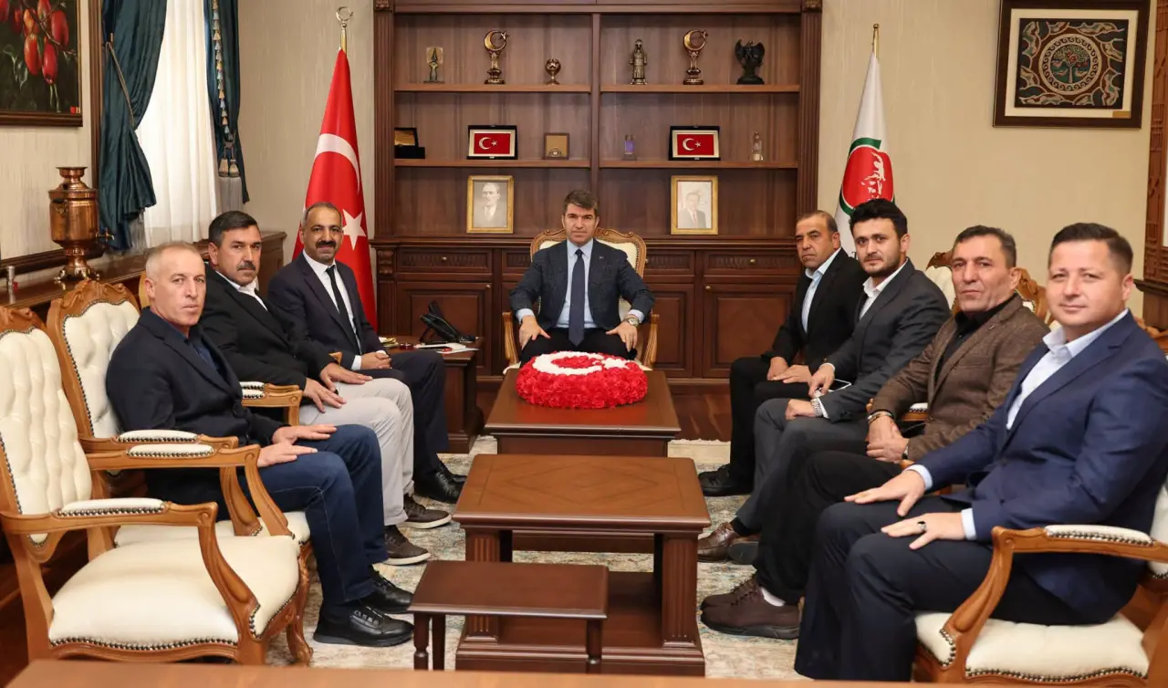 Amasya’da Derneklerden Vali Bakan’a Ziyaret 1