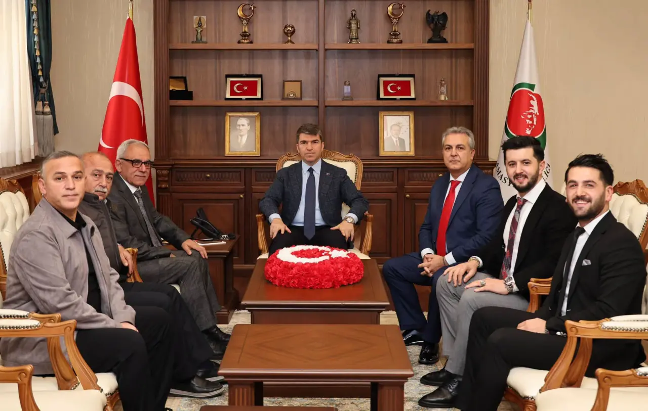 Amasya’da Derneklerden Vali Bakan’a Ziyaret 2