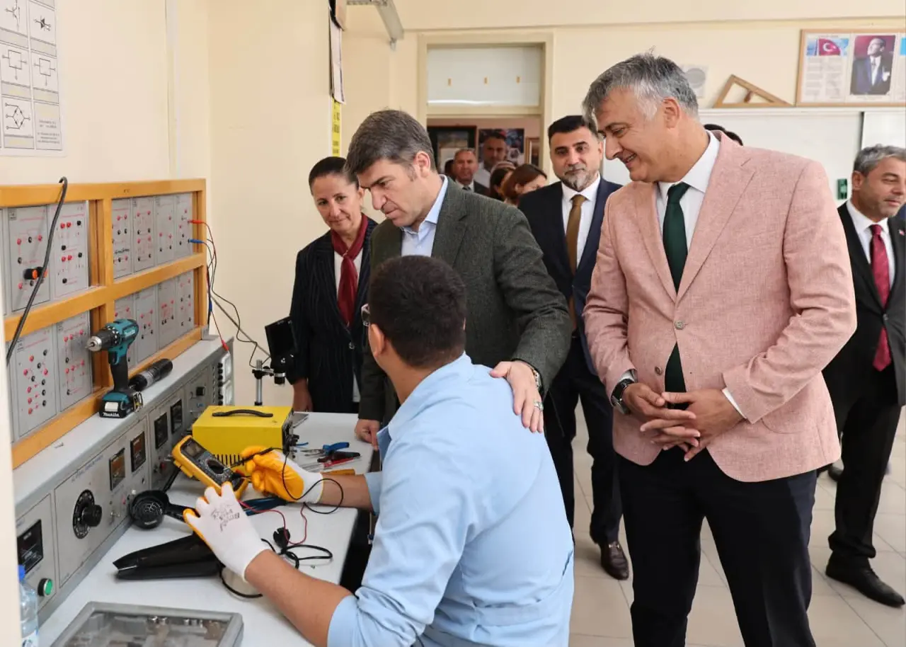 Amasya’da Elektronik Atıklar Geri Dönüşüme Kazandırılacak 1