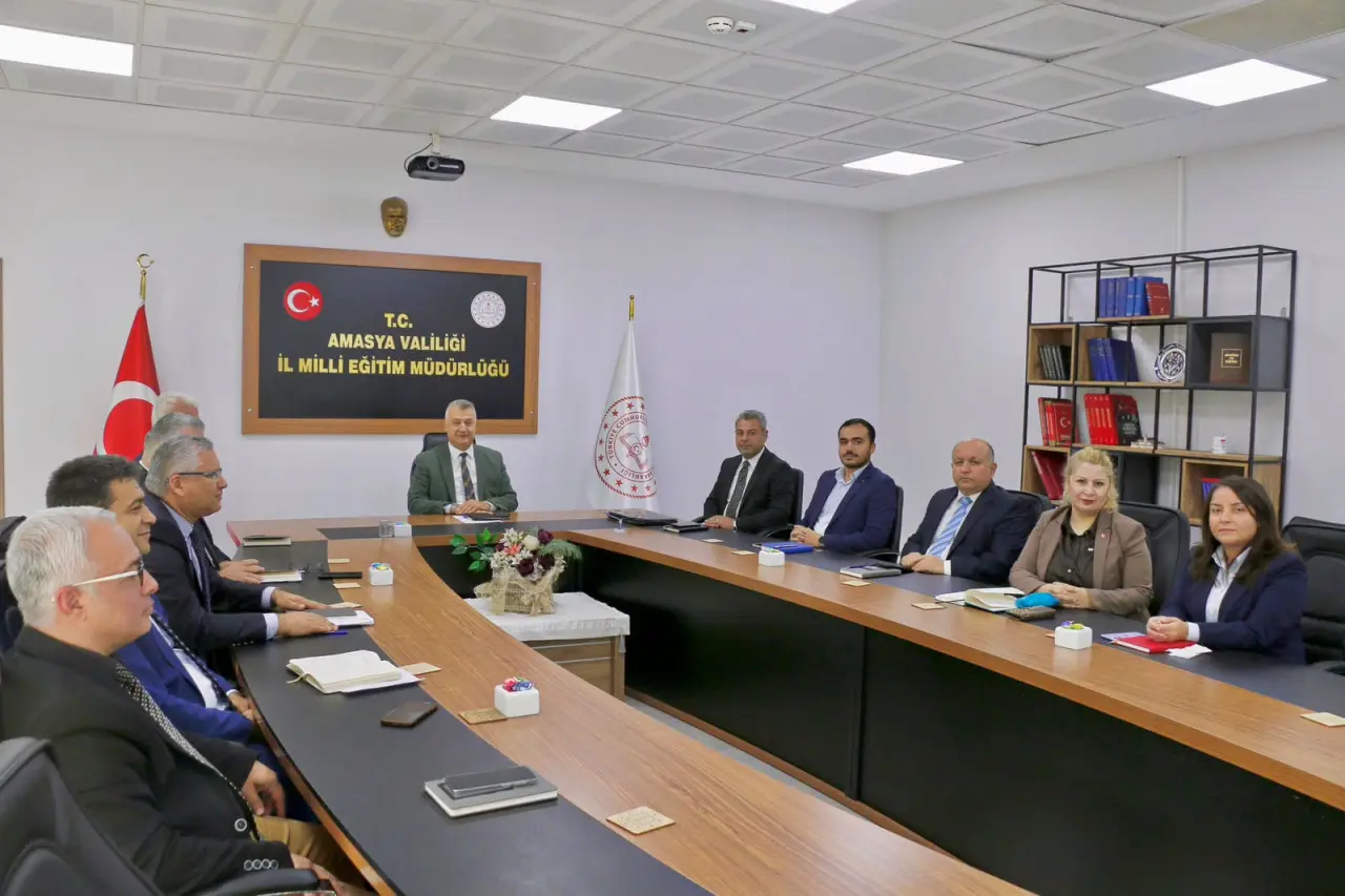 Amasya’da Haftalık Eğitim Değerlendirme Toplantısı Yapıldı 2