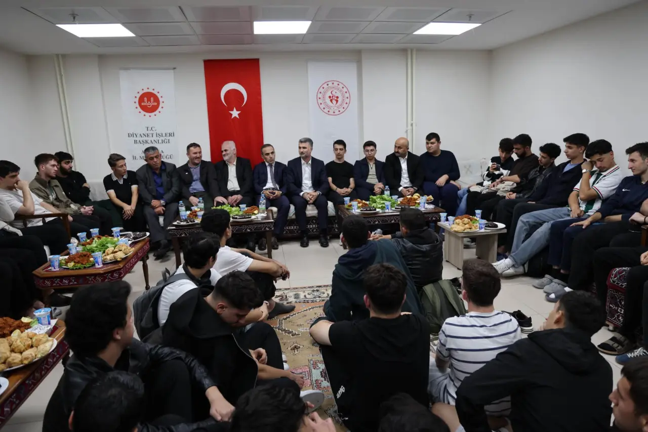 Amasya’da İki Müdür Öğrencilerle Buluştu! 1