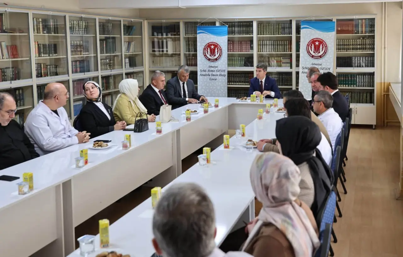Amasya’da imam hatipliler haftası buluşması 3