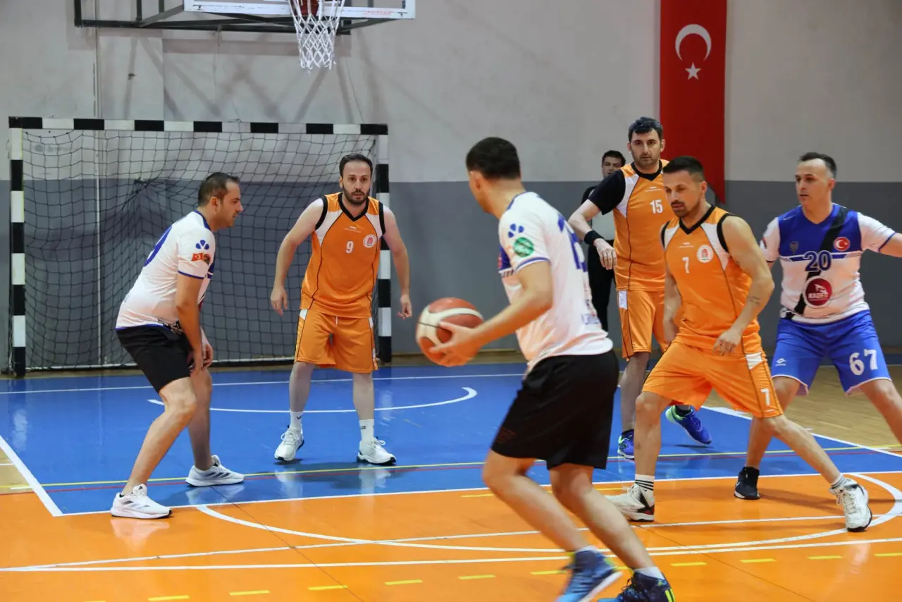 Amasya’da Kurumlar Potada Yarıştı! 9
