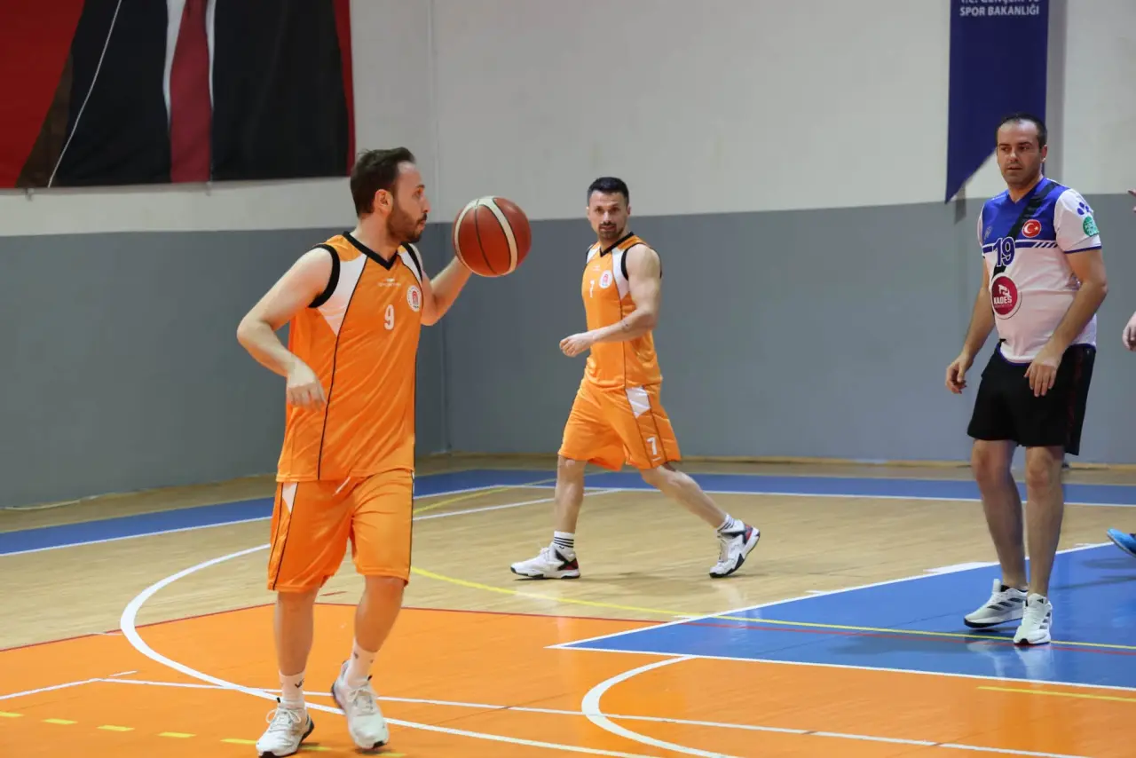 Amasya’da Kurumlar Potada Yarıştı! 8