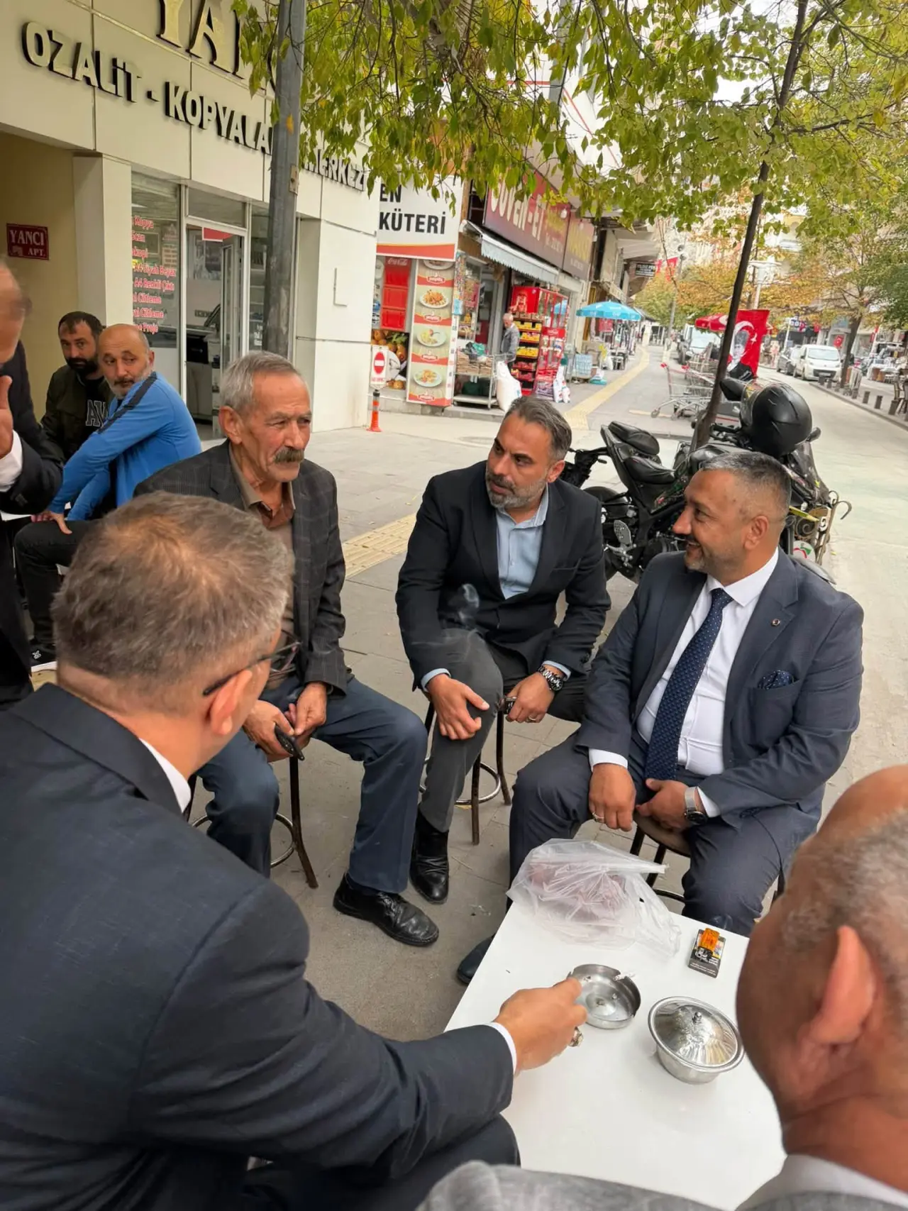 Amasya’da MHP’den Esnaf Turu! 3