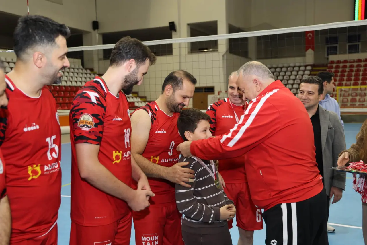 Amasya’da Voleybol Heyecanı Sona Erdi! Şampiyon Belli Oldu 3
