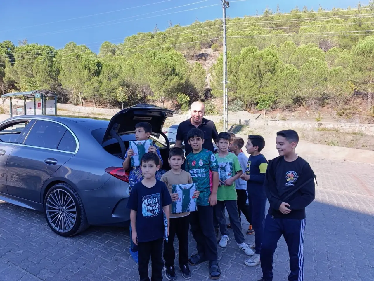 Amasyaspor’dan Minik Taraftarlara Yeşil-Beyaz Sürpriz! 2