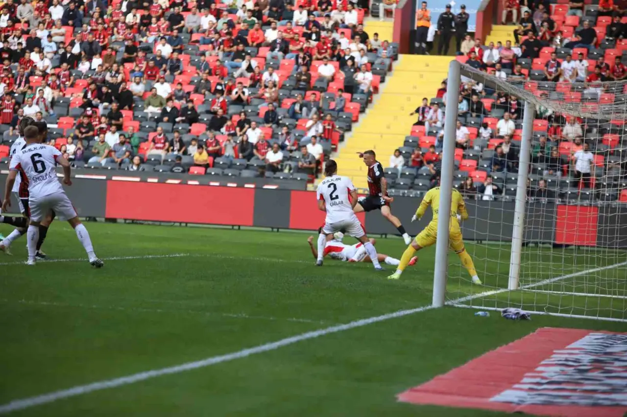 Arca Çorum FK'dan Gaziantep'te Gol Şov: 3-0 3