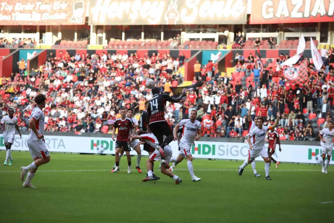 Arca Çorum FK'dan Gaziantep'te Gol Şov: 3-0 1