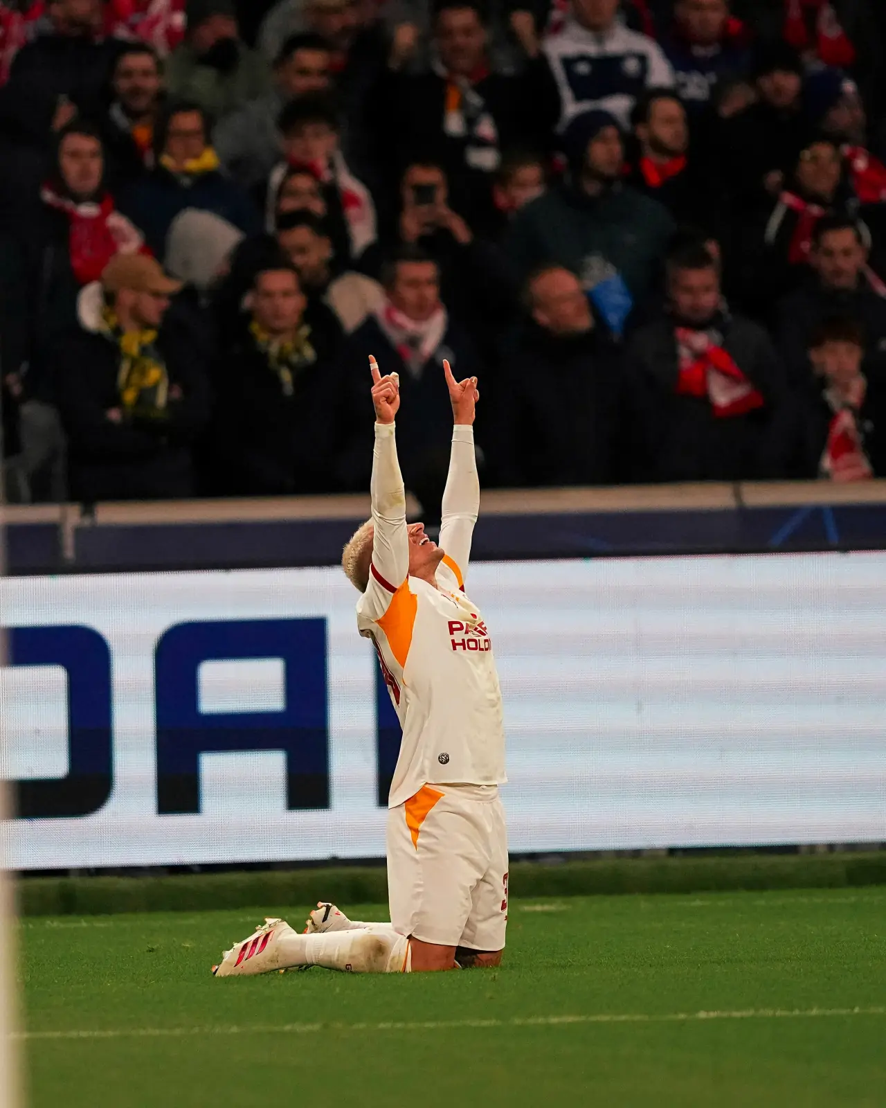 Aslan, Fransa'da Kükredi: Lille 2 - Galatasaray 4 2