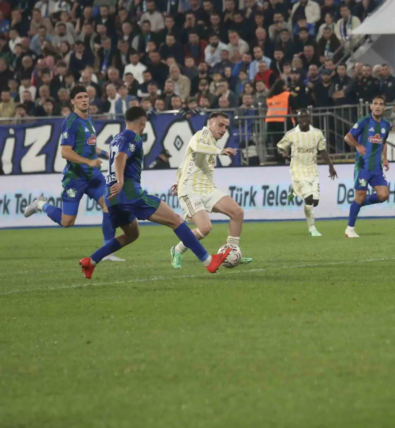 Fenerbahçe 3 Puanı 3 Golle Aldı 2