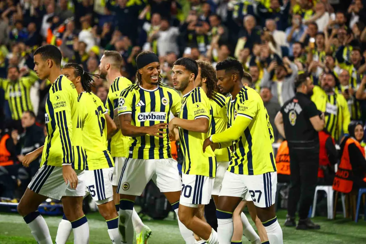 Fenerbahçe Üstünlüğünü Koruyamadı 2