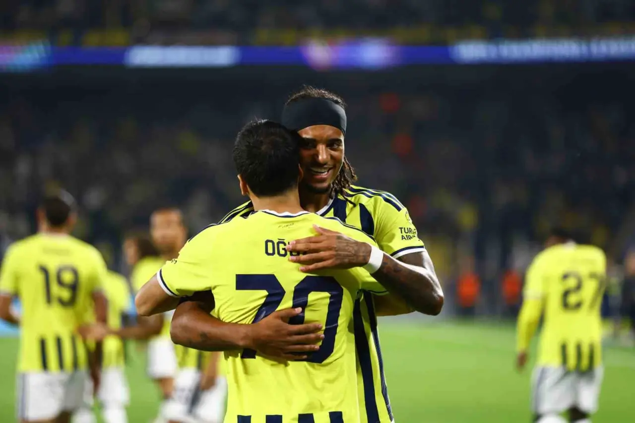 Fenerbahçe Üstünlüğünü Koruyamadı 3