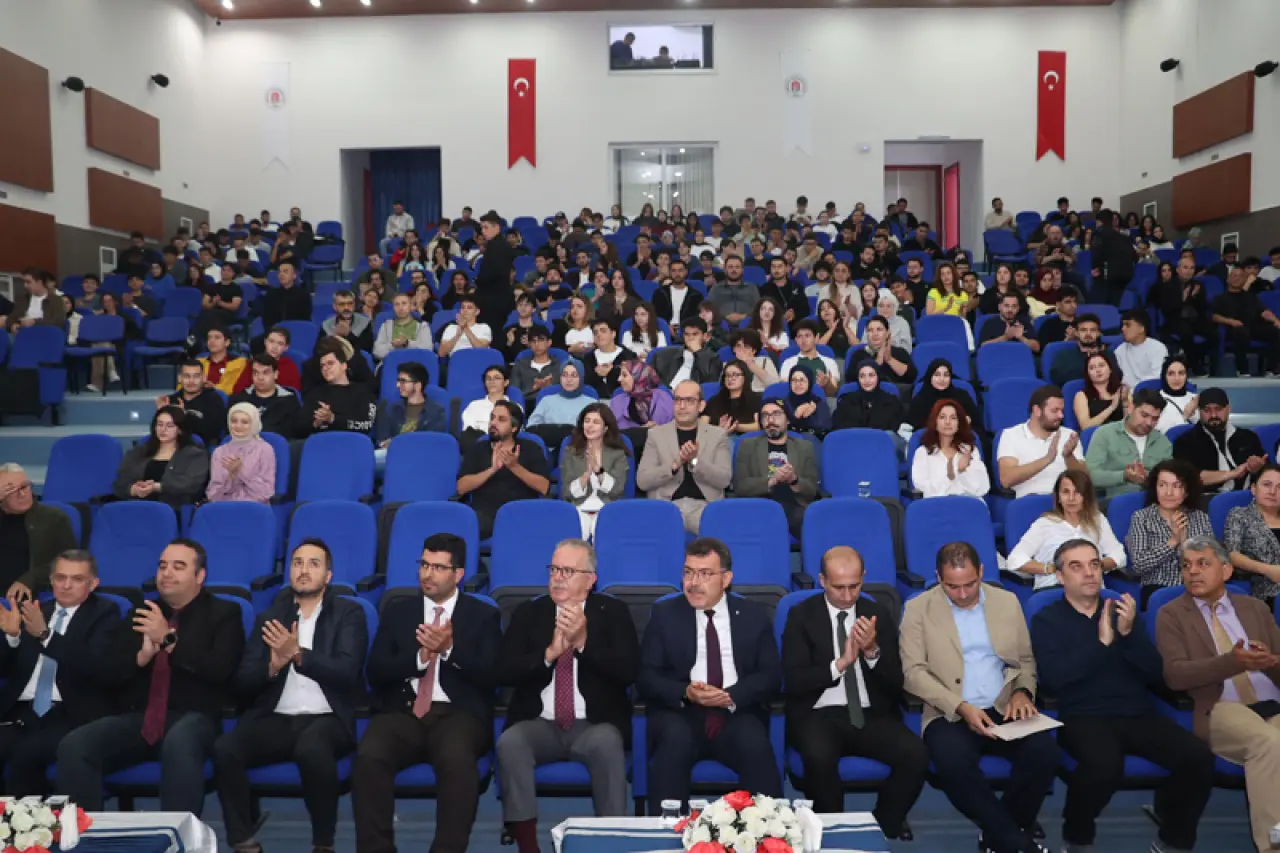 İTÜ Rektörü Amasya’da Konuştu! 4