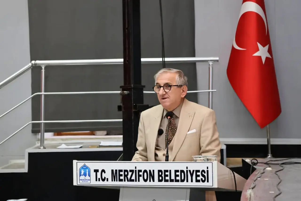Merzifon Meclisi’nde Soru-Cevap: Başkan Kargı’dan Maaş, Personel, Asfalt ve Su Açıklaması 1