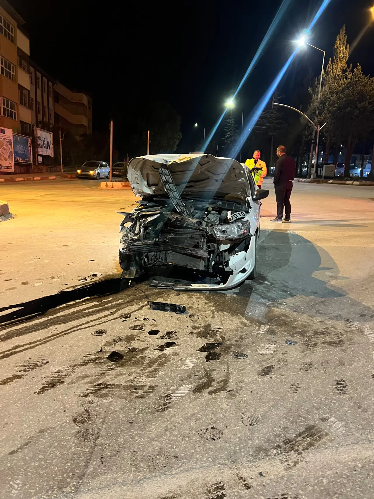 Merzifon Otogar Kavşağında Kaza: 3 Yaralı 1