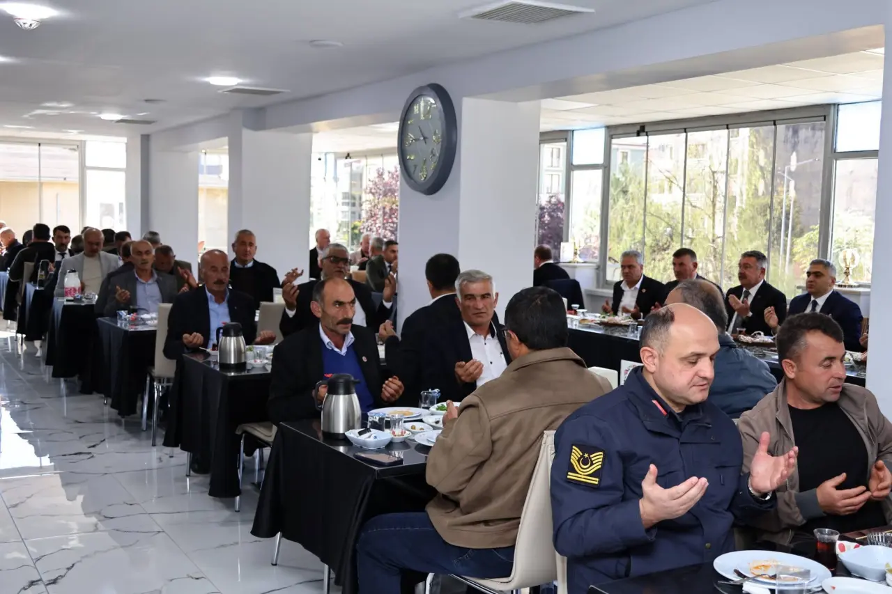 Merzifon Protokolü Muhtarlarla Bir Araya Geldi 4