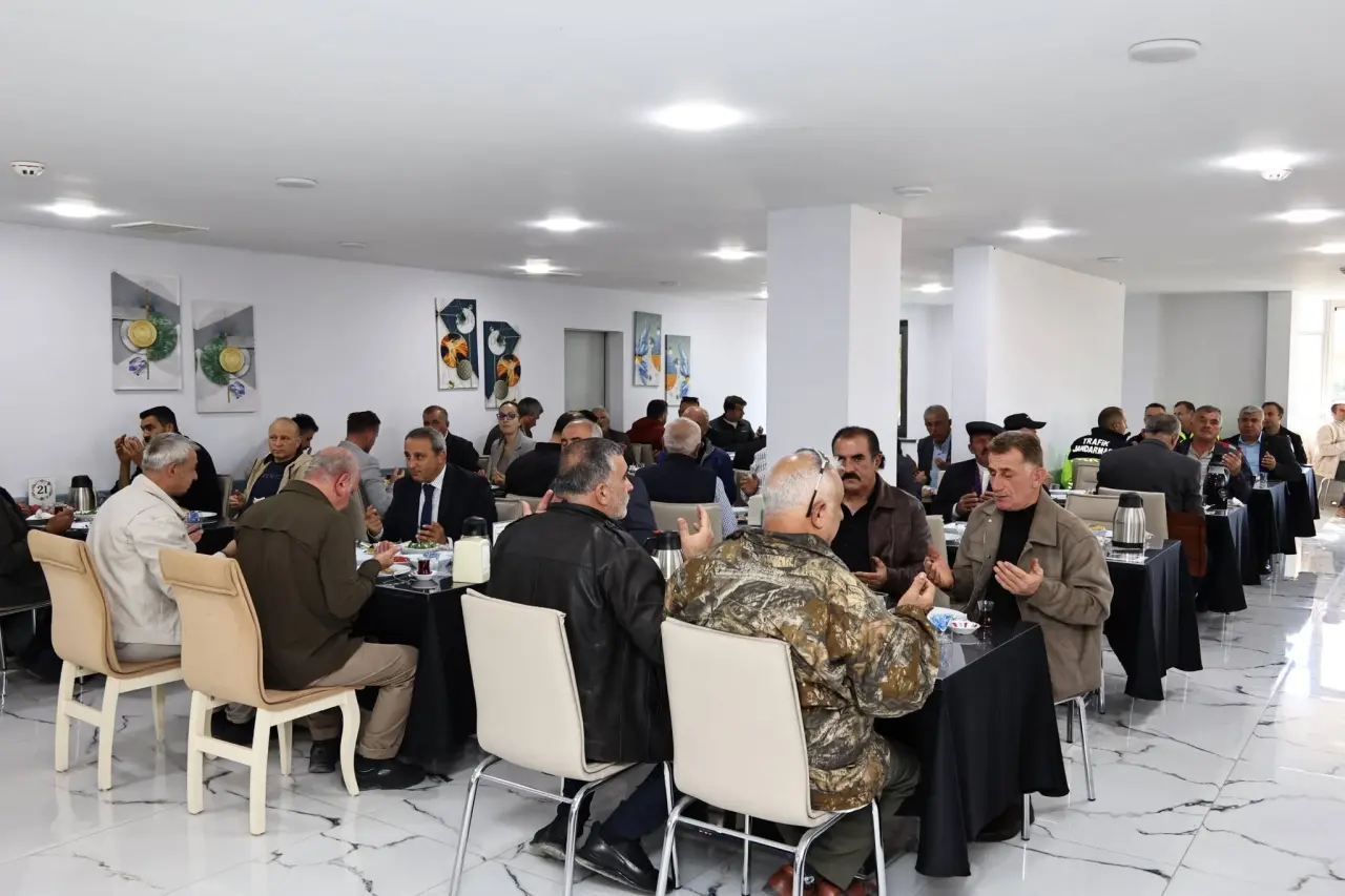 Merzifon Protokolü Muhtarlarla Bir Araya Geldi 3