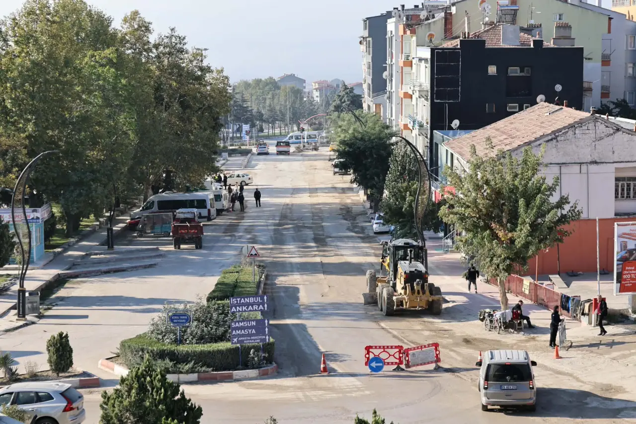 Merzifon’da Asfalt Mesaisi! 2