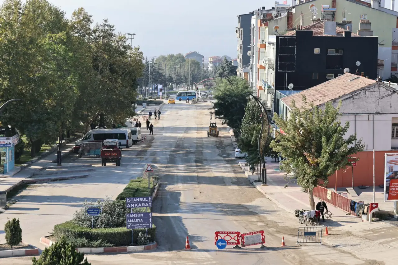Merzifon’da Asfalt Mesaisi! 4
