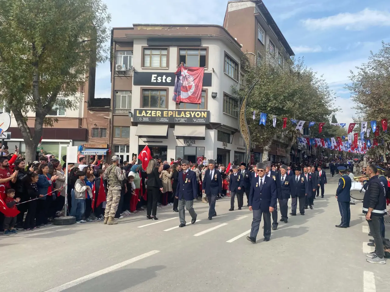 Merzifon’da Cumhuriyet Bayramı Kutlandı 8