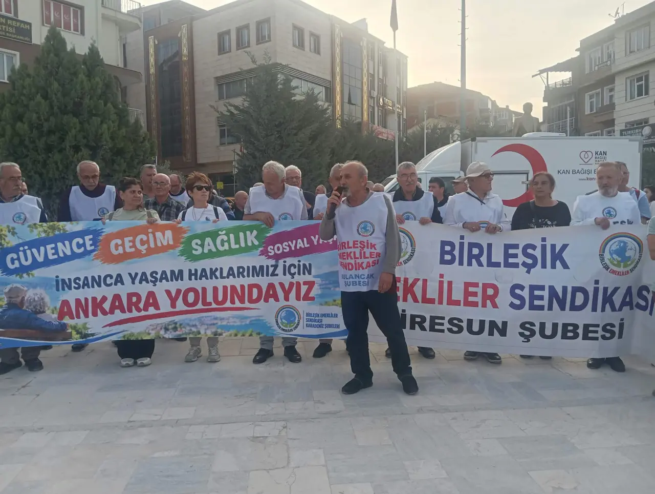 Merzifon’da Emeklilerden 50 Bin TL Maaş Talebi! 5