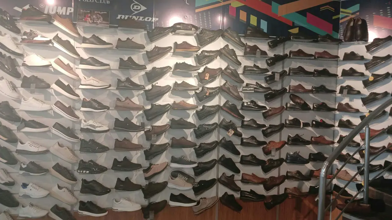 Merzifon’da Kışlık Ayakkabı Sezonu Açıldı! Life Ayakkabı’dan Kampanya 2