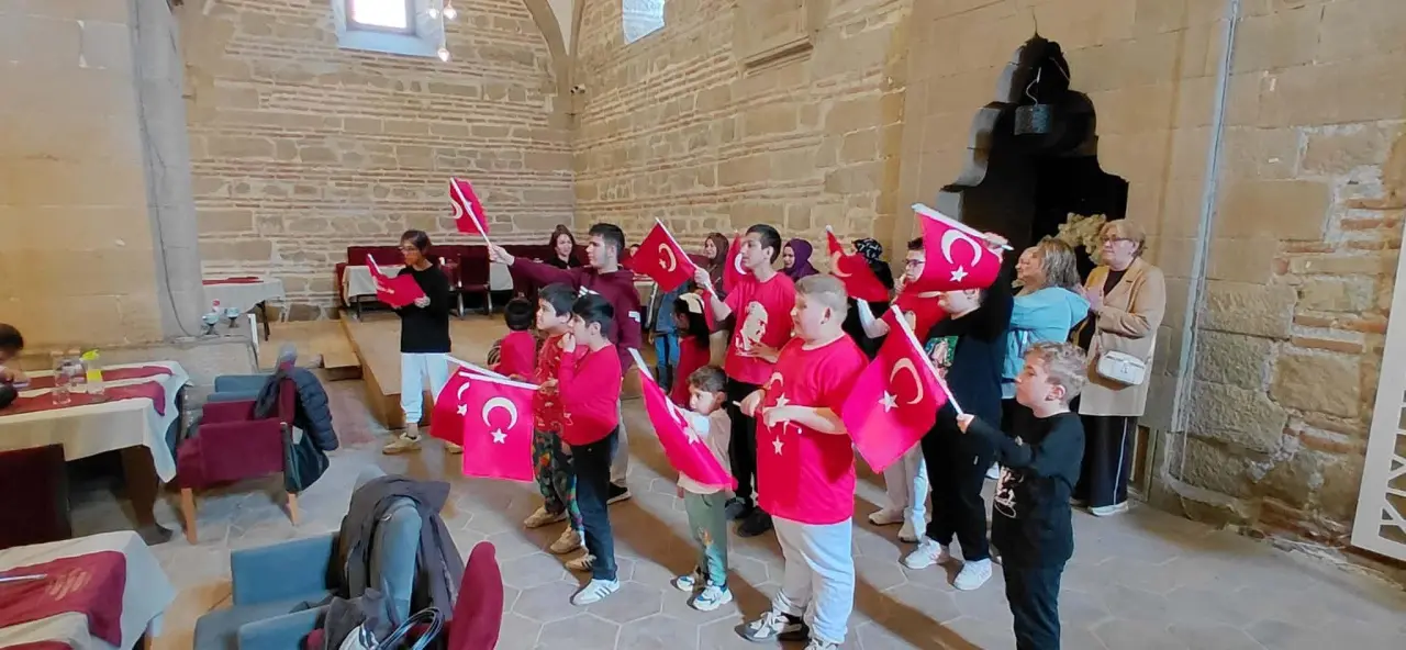 Merzifon’da Özel Öğrencilerden Cumhuriyet Coşkusu! 3