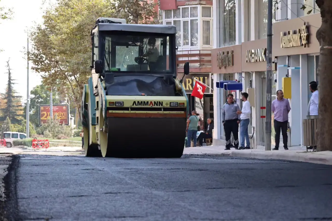 Merzifon’da Söz Verilen Asfalt Çalışmaları Sürüyor 2