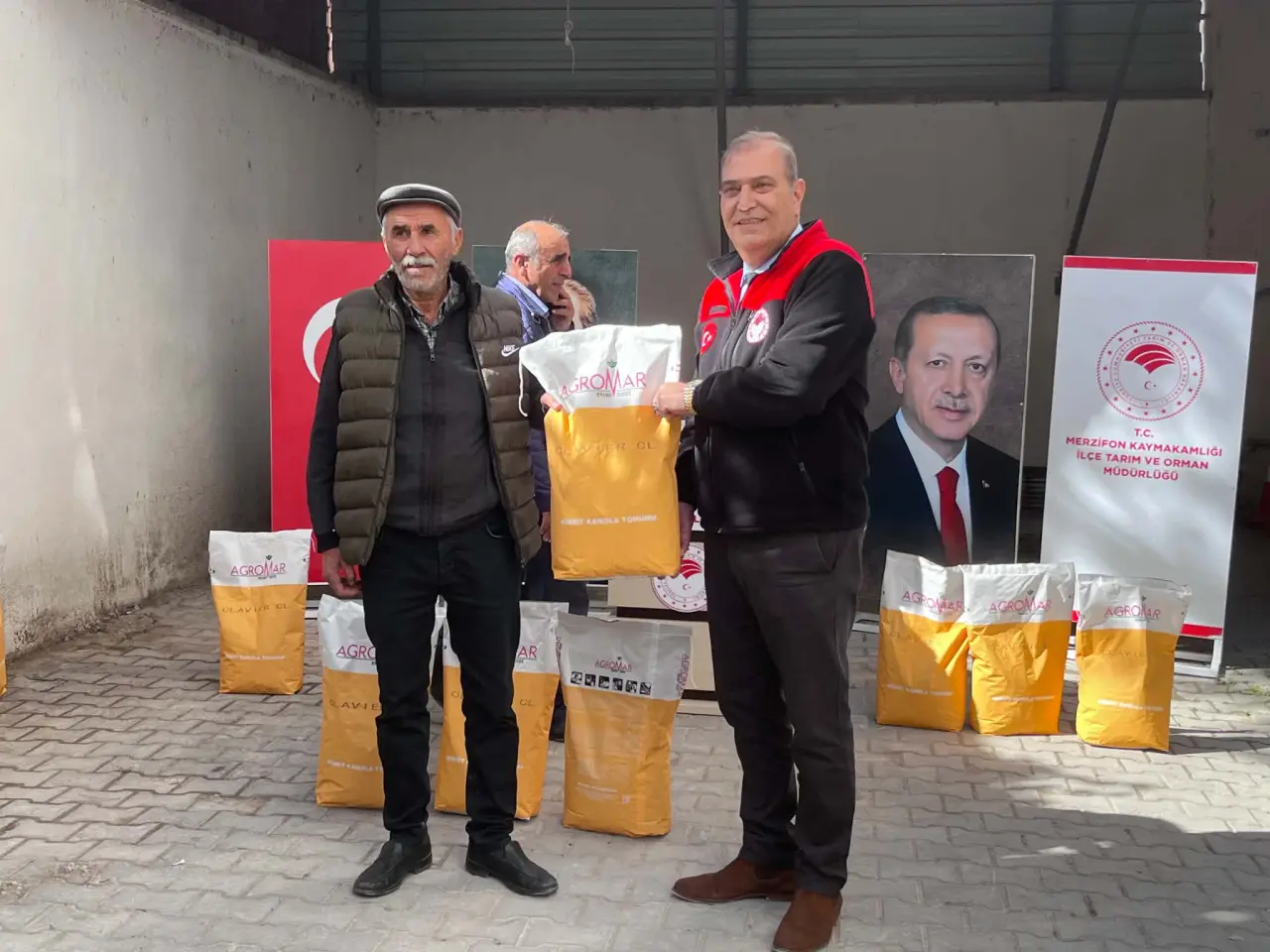 Merzifon’da Üreticiye Tohum Desteği! 4