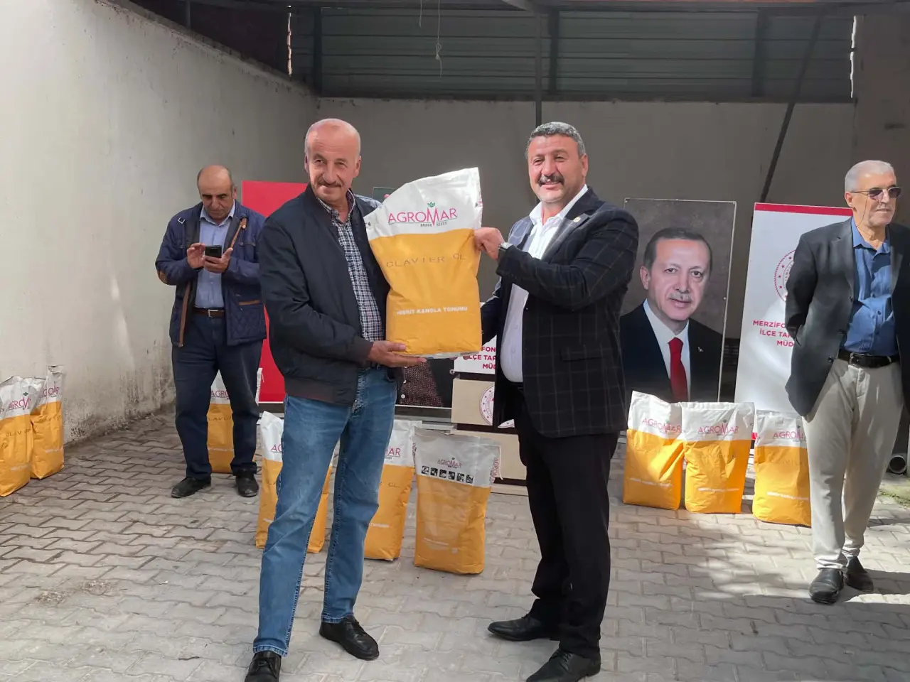 Merzifon’da Üreticiye Tohum Desteği! 5