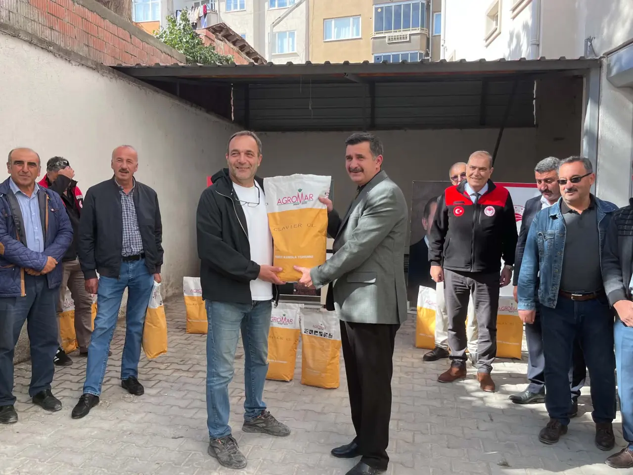 Merzifon’da Üreticiye Tohum Desteği! 7
