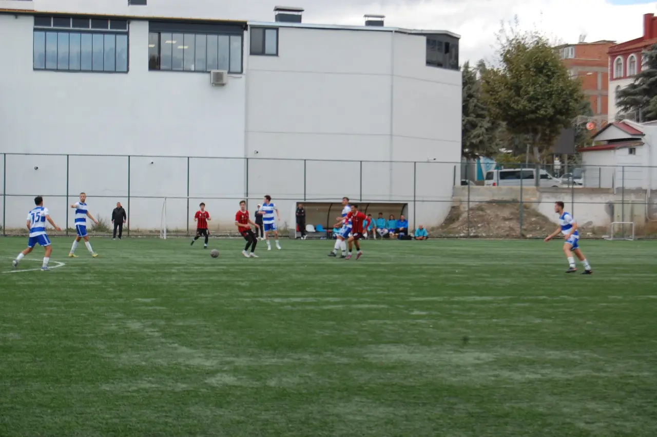 Merzifonspor ile Arca Çorum FK Yenişemedi: 1-1 2