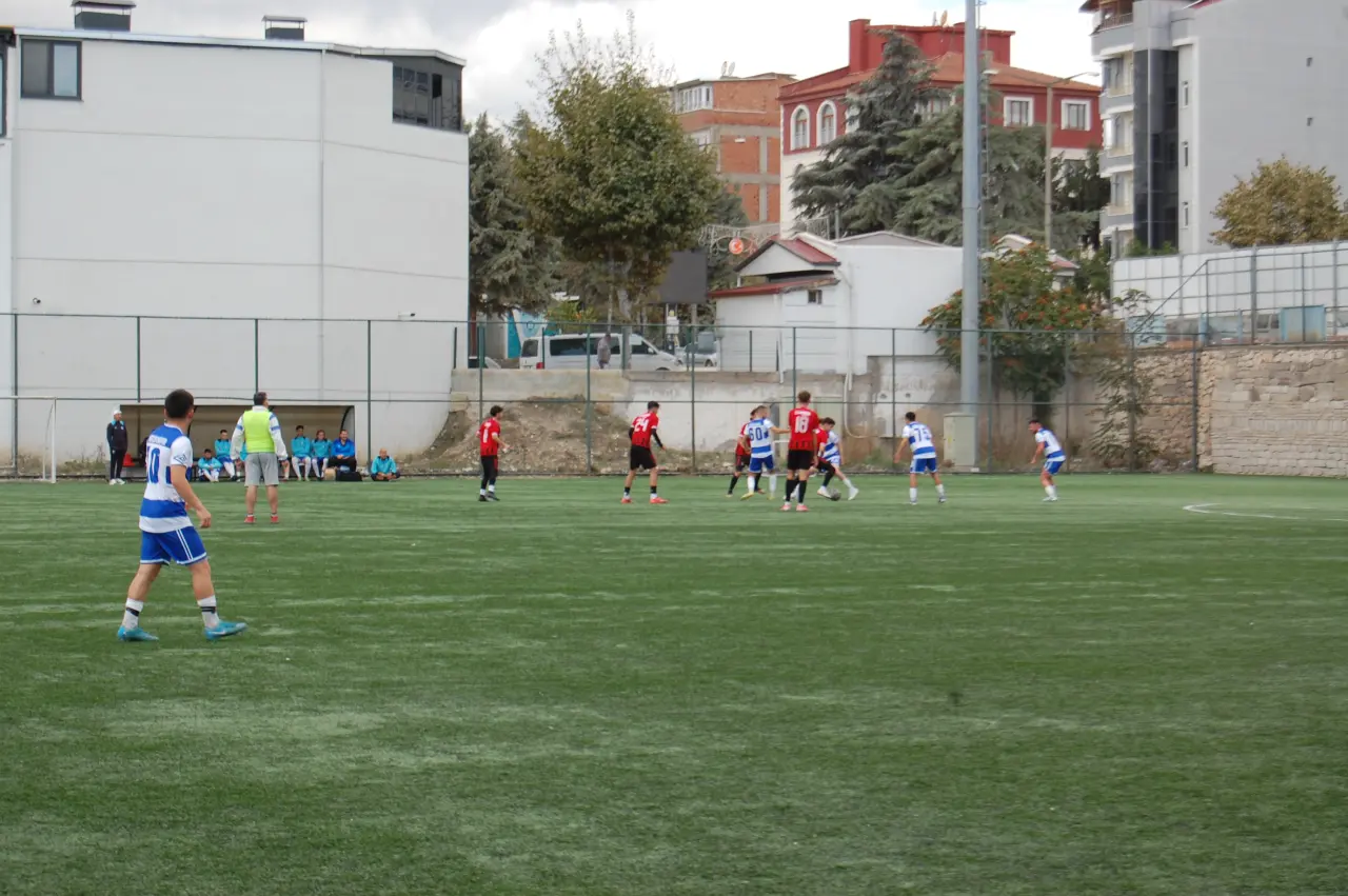 Merzifonspor ile Arca Çorum FK Yenişemedi: 1-1 1