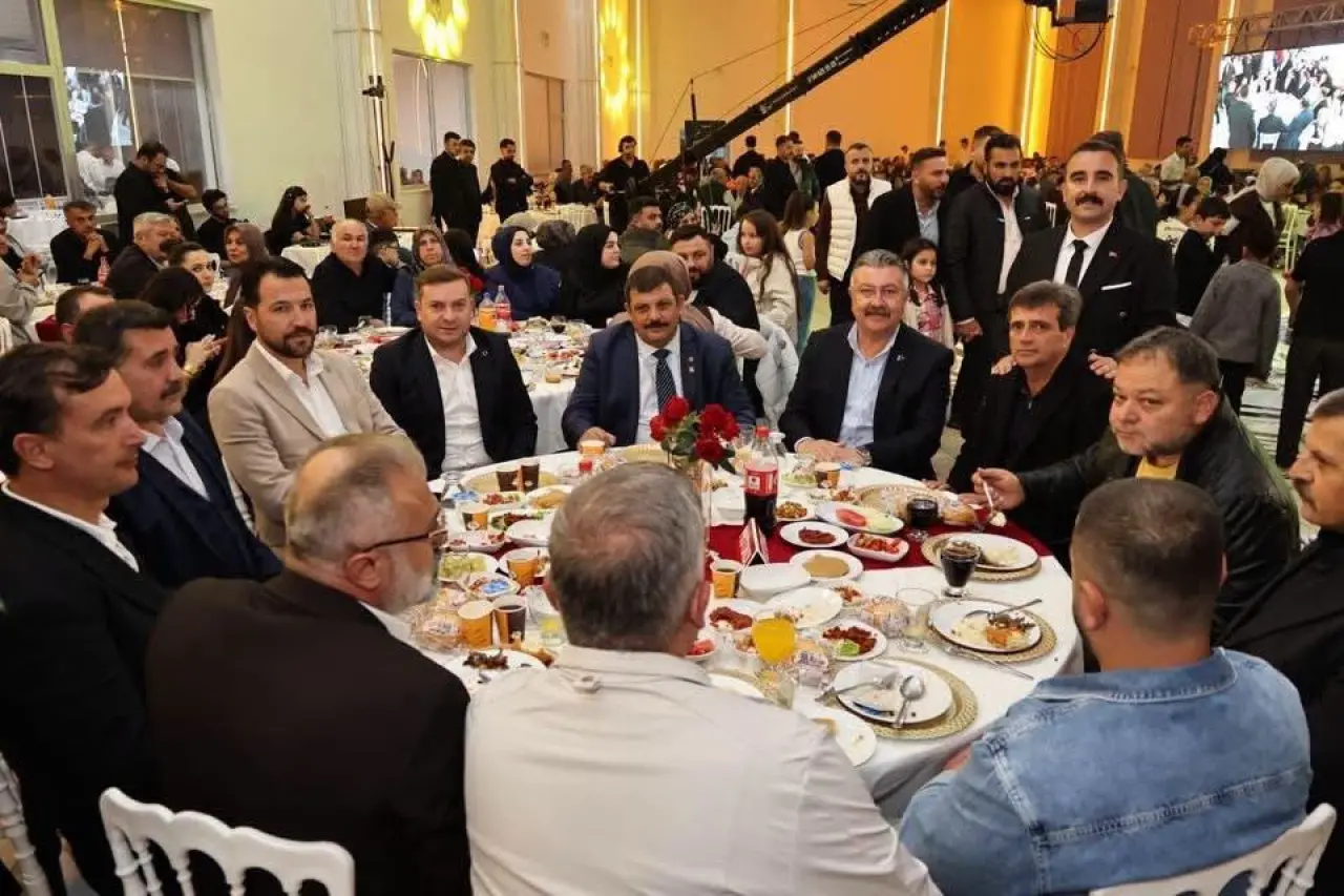 Metehan’ın Mutlu Günü: Koçak Ailesini Sevenleri Yalnız Bırakmadı 5