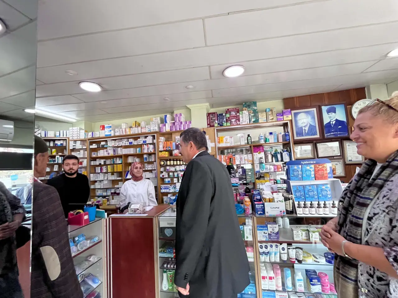 MHP Merzifon’da Sahaya İndi! Esnafın Sorunlarını Dinledi 13