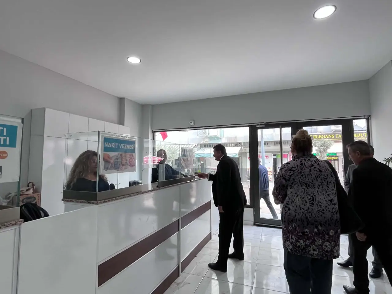 MHP Merzifon’da Sahaya İndi! Esnafın Sorunlarını Dinledi 16