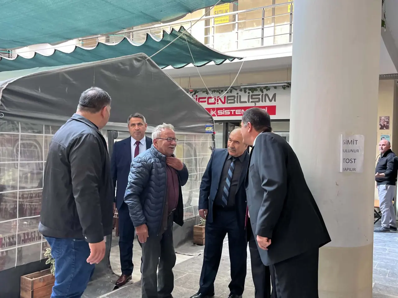 MHP Merzifon’da Sahaya İndi! Esnafın Sorunlarını Dinledi 8