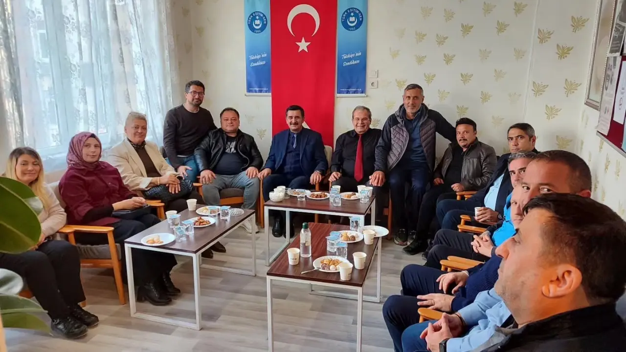 MHP Merzifon’dan Türk Eğitim-Sen’e Anlamlı Ziyaret 2