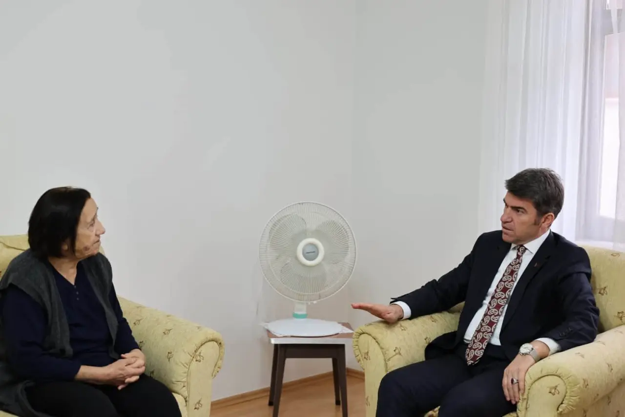 Şehit Annesinin Kapısını Vali Bakan Çaldı 2